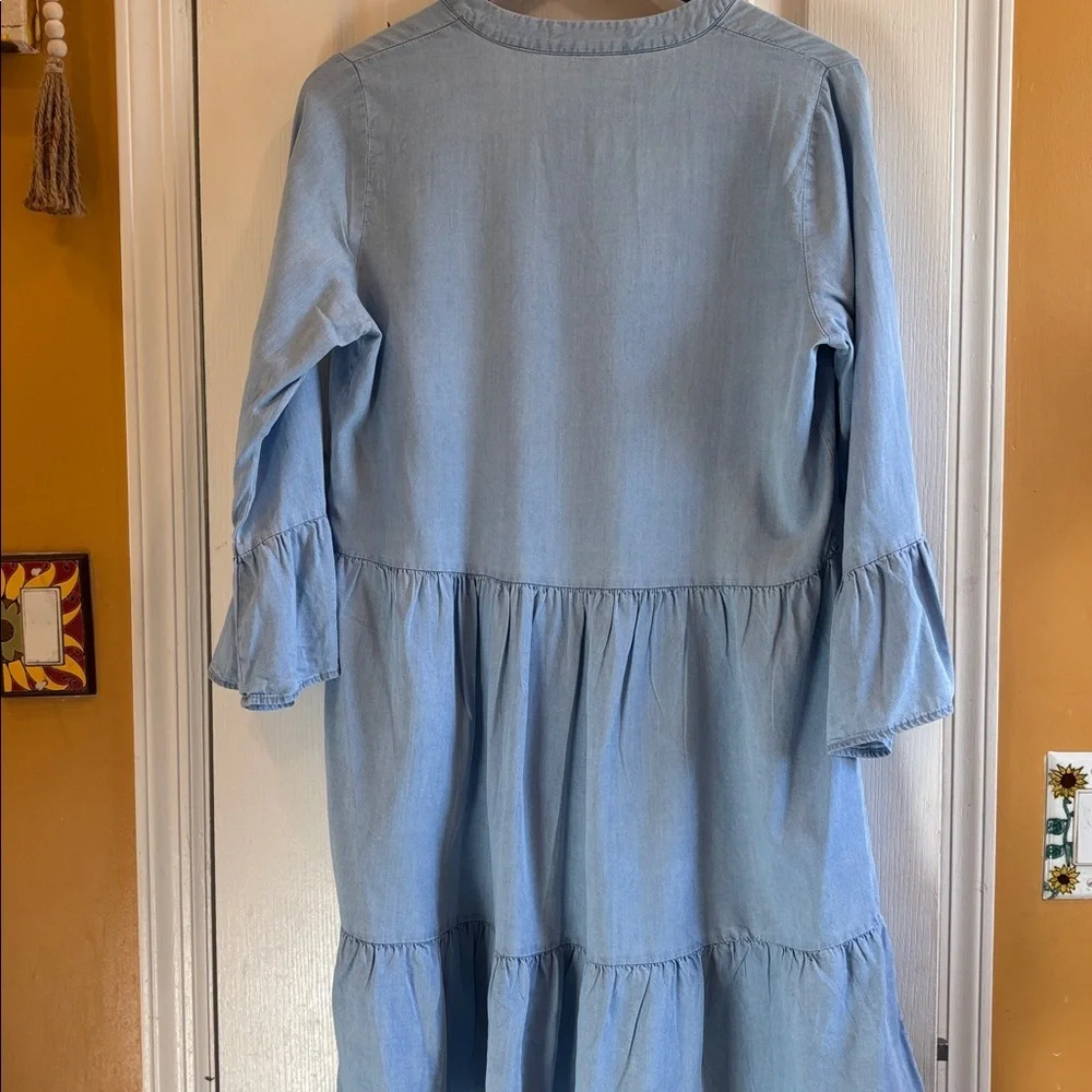 AMISU LIGHT BLUE DENIM DRESS TWO TIERED V NECK 3/4β BELL SLEEVES BOTTOM RUFFLE - Picture 9 of 16
